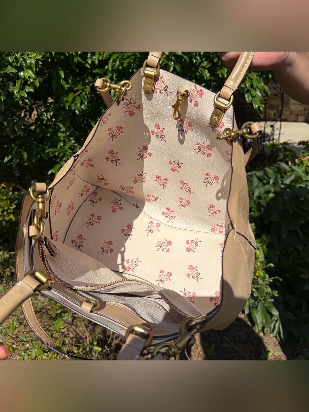 COACH ROGUE TOTE WITH FLORAL BOW PRINT INTERIOR (28430) - Picture 9 of 15